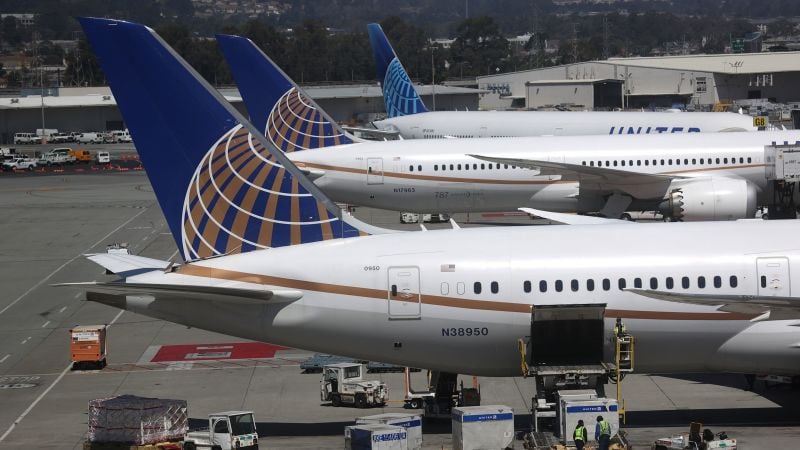 2 injured as UNITED flight maneuvers to avert midair collision...