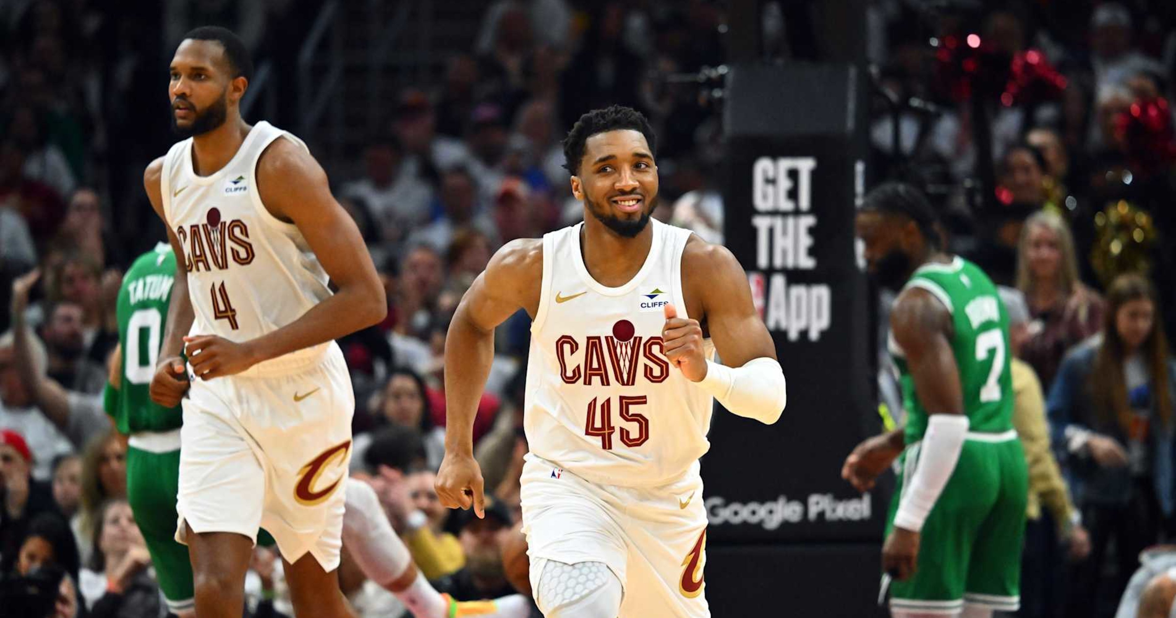 Donovan Mitchell Says Cavs Are NBA 'Championship Contenders When We're Healthy'