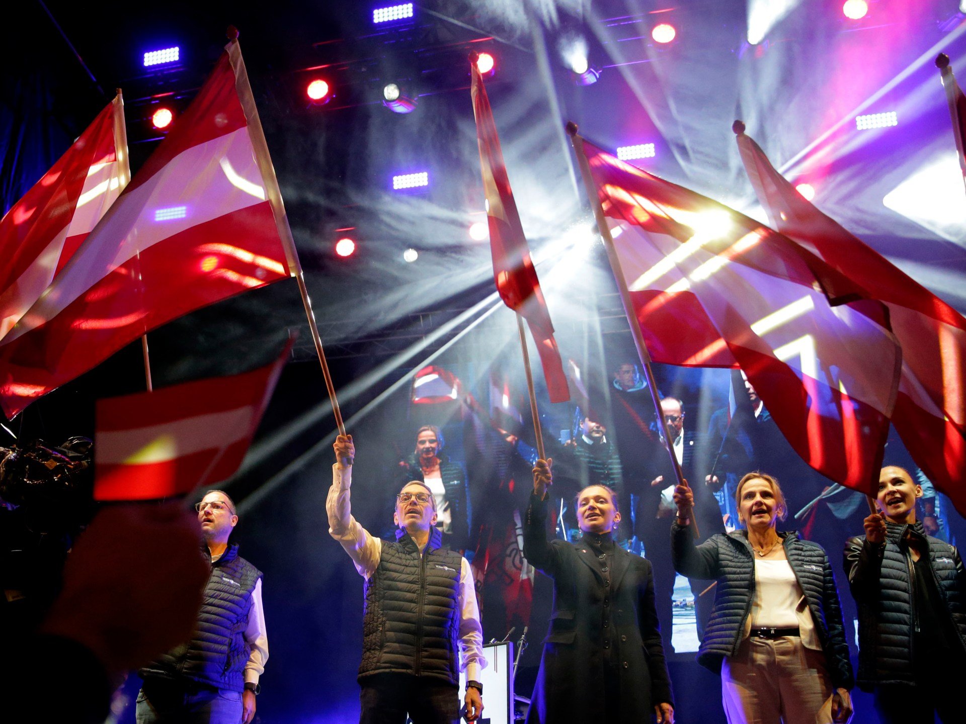 Austria votes in general election as far right eyes victory