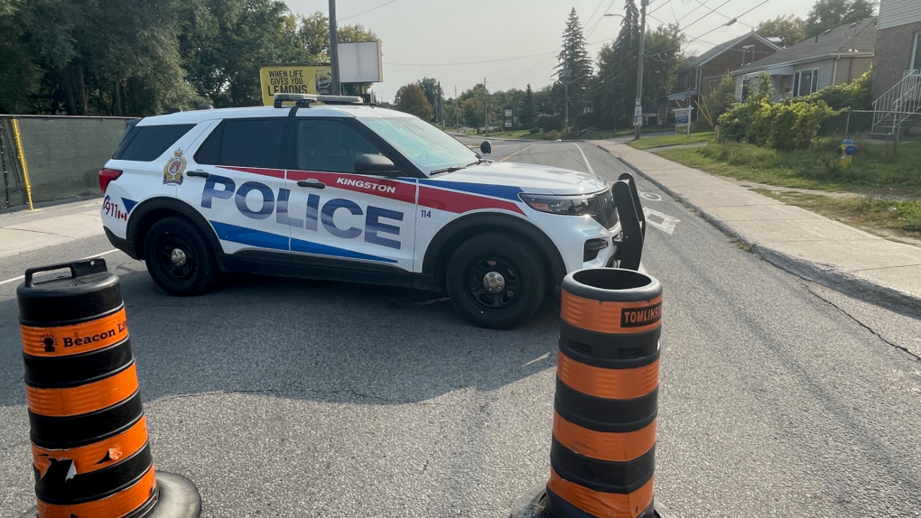 2 dead, third in critical condition after attack in Kingston, Ont., police in standoff with suspect