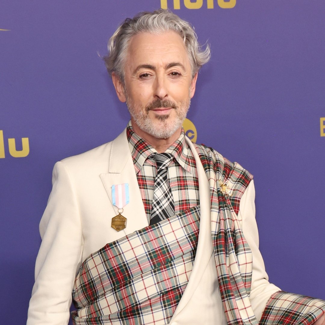  2024 Emmys: The Traitors Host Alan Cumming Teases Season 3 "Bloodbath" 