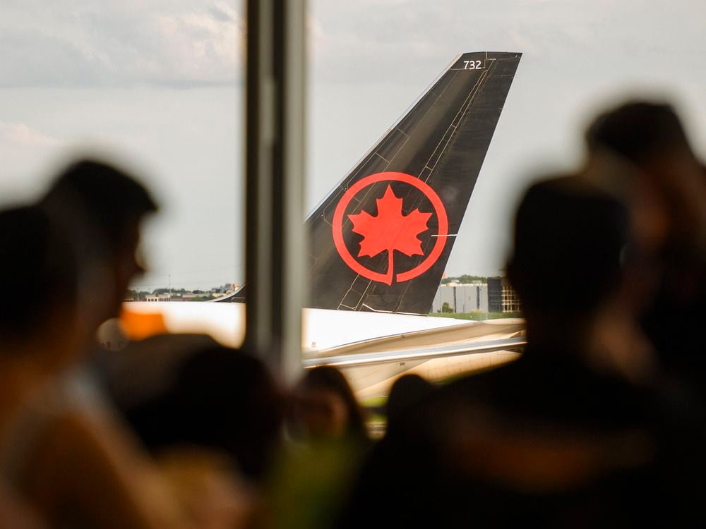 Air Canada says contract talks with pilots nearing impasse over wages