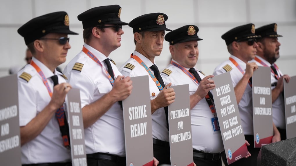 Amid threat of Air Canada pilots strike, what should you do if your flight gets cancelled?