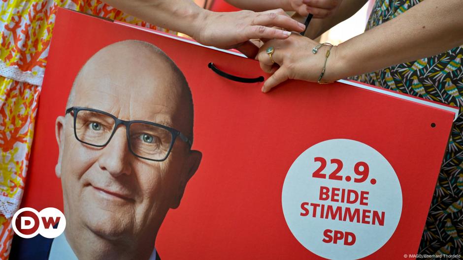 Brandenburg election: Far right and center left in close race