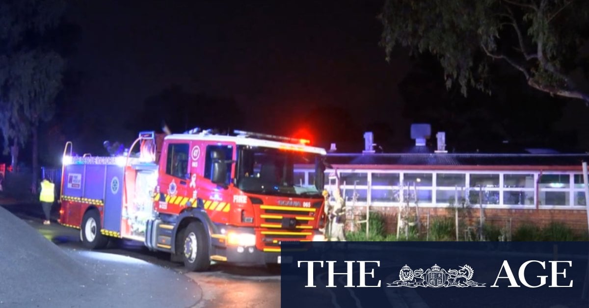 Canteen fire at Melbourne primary school deemed 'suspicious'	