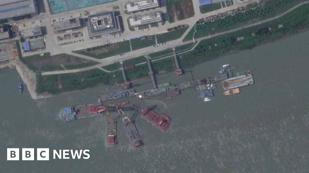 China nuclear sub sank in its dock, says Pentagon