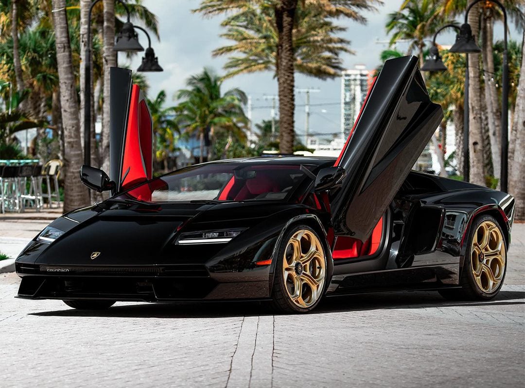 Deep Black 2022 Lamborghini Countach LPI 800-4 For Sale