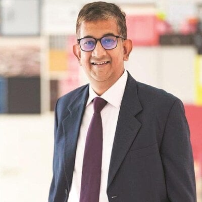 Godrej Consumer MD and CEO Sudhir Sitapati throws weight behind Dhaval Buch