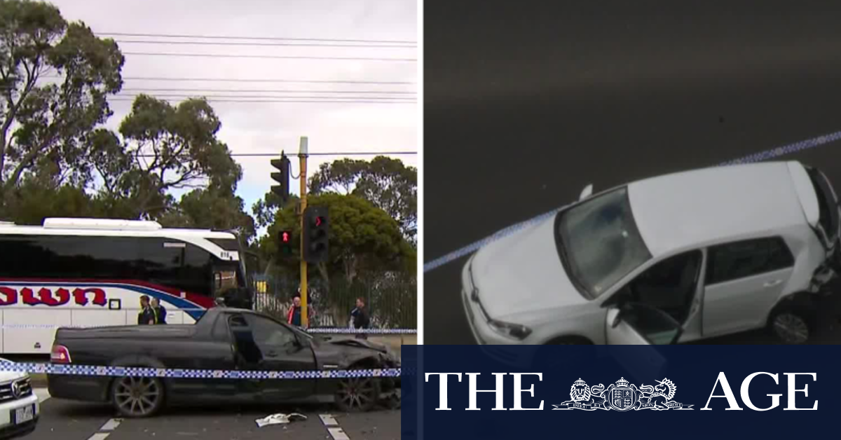 Gun fired during citizen's arrest outside Melbourne primary school