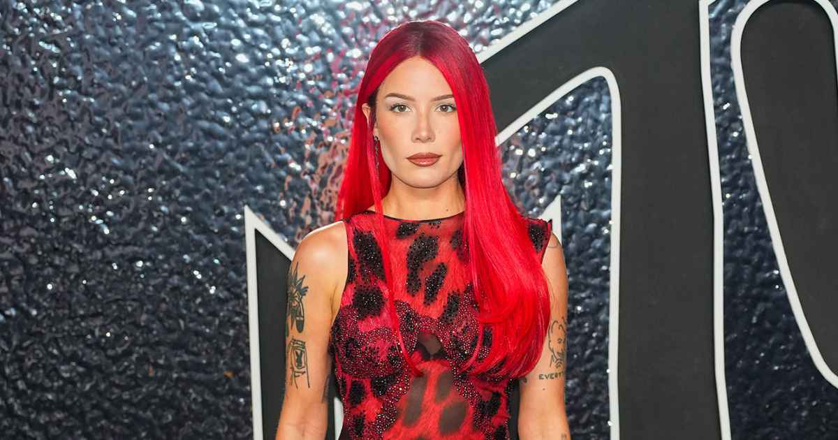 Halsey Was Hospitalized for Several Days After 'Very Scary' Seizure