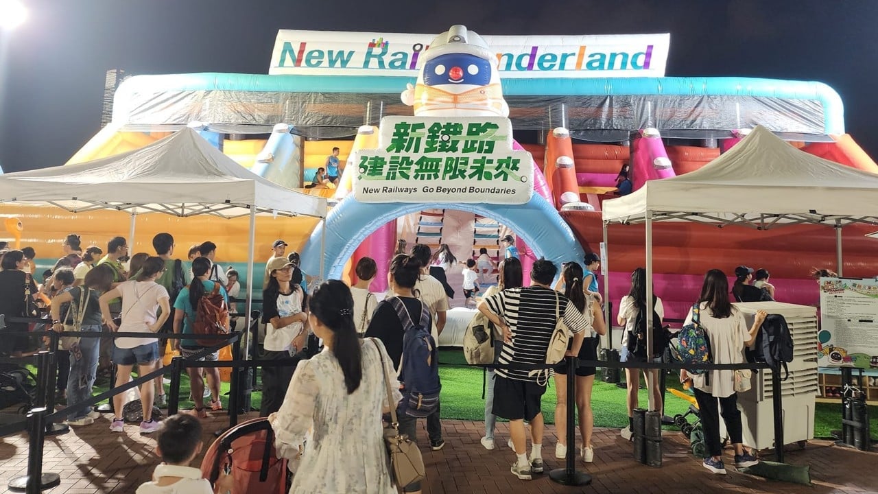 Hong Kong police called after entry to MTR 45th anniversary carnival closes