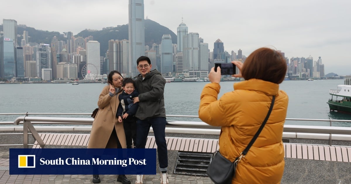 Hong Kong to get taste of autumn with temperature to fall to 24 degrees, but heat will return