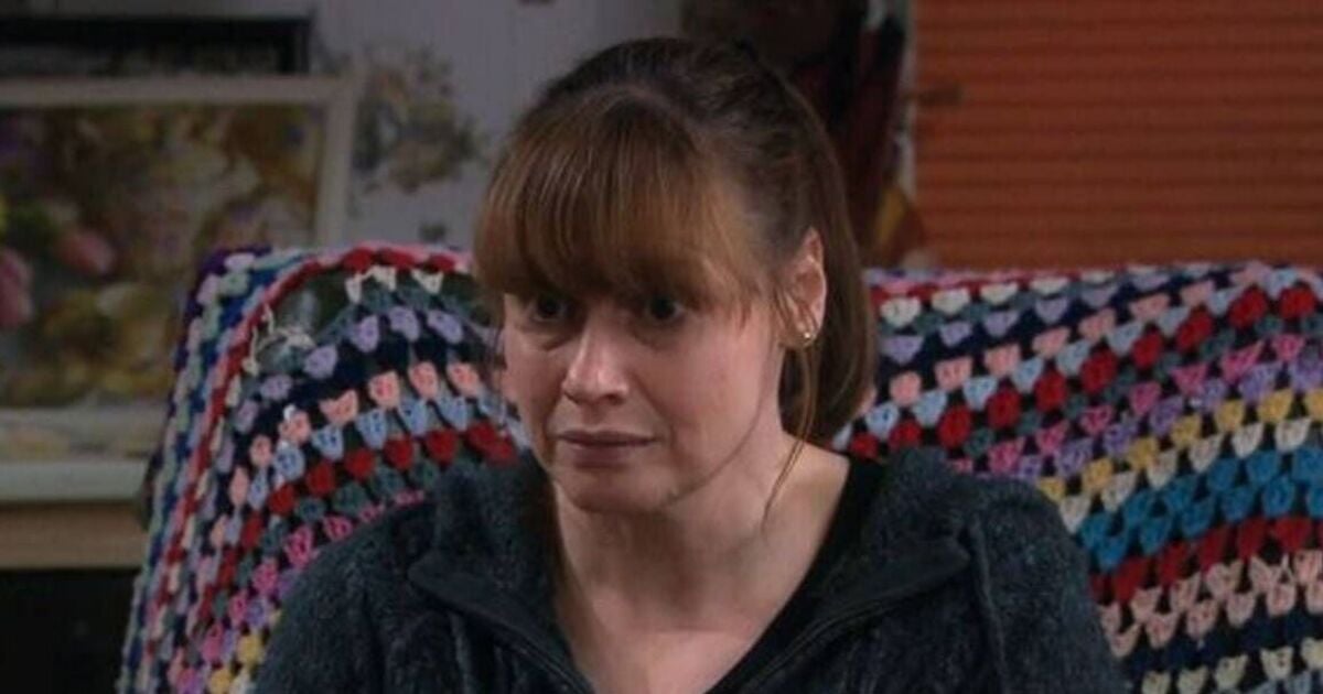 ITV Emmerdale star Karen Blick unrecognisable in early cameo before becoming Lydia Dingle