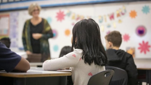 Low literacy rates in Canada prompt reading curriculum changes