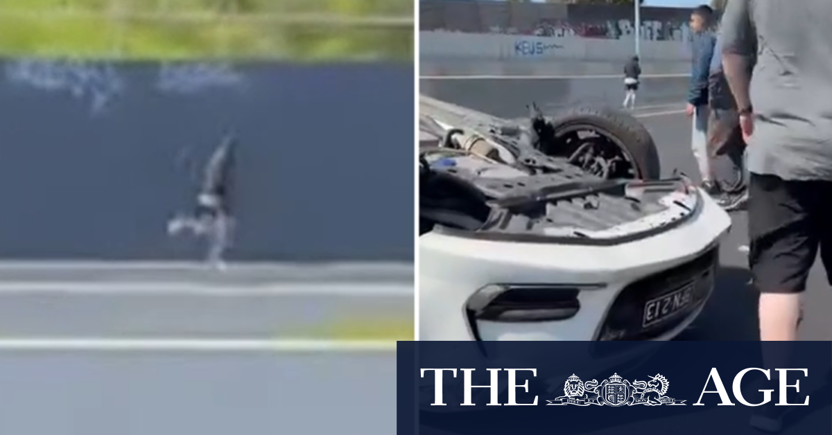 Man allegedly flees scene after crash on Melbourne's Monash Freeway