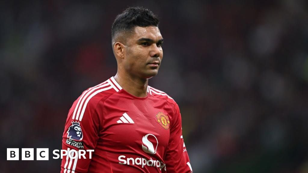 Manchester United: Erik ten Hag still 'needs' Casemiro despite 'bad day'