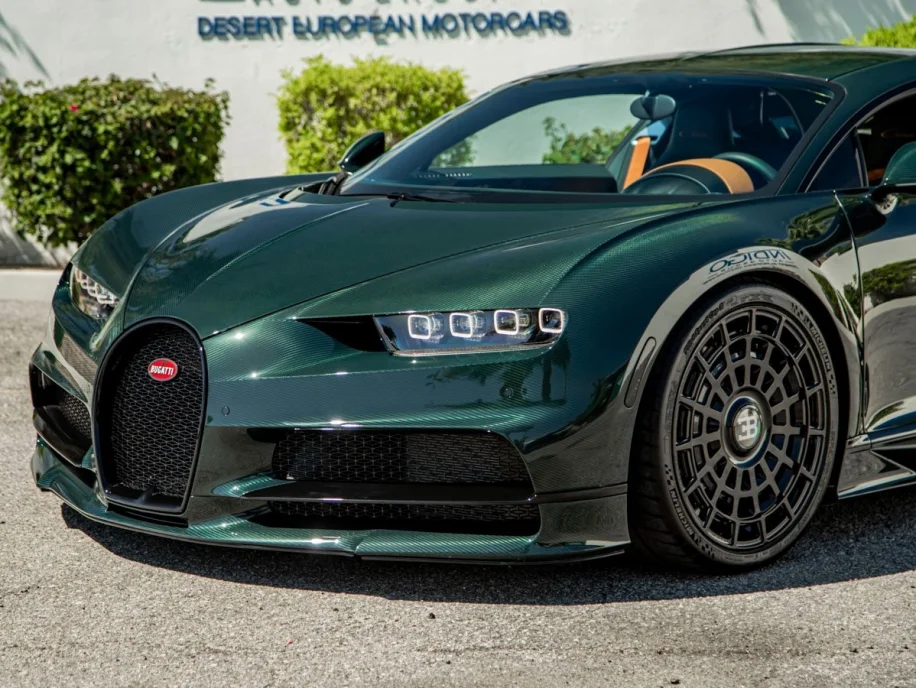 One-Of-A-Kind Green Carbon Fiber 2018 Bugatti Chiron For Sale