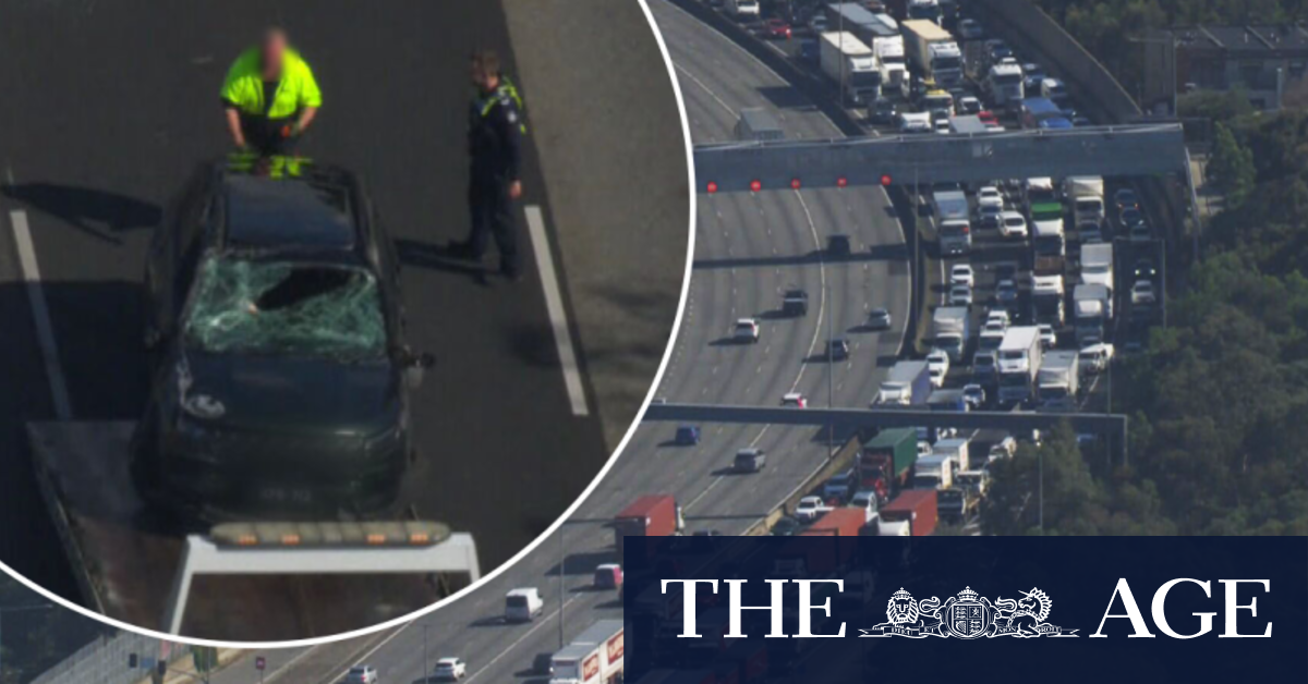 Peak hour pile-up following Melbourne freeway crash