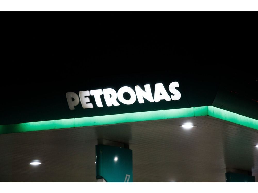 Petronas Posts Lower First-Half Profit Despite Rise in Crude