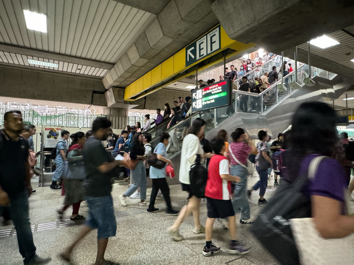 Plans for shuttle train between Jurong East and Buona Vista MRT stations dropped as it would delay full restoration: LTA and SMRT