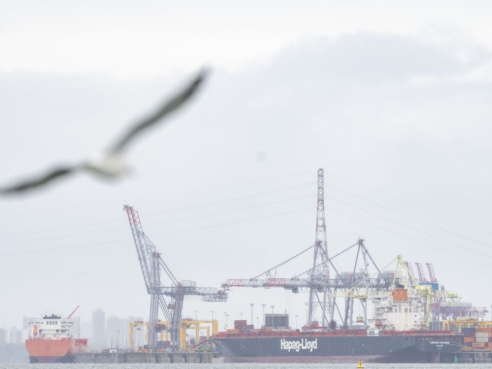 Port of Montreal dockworkers begin three-day strike at two terminals