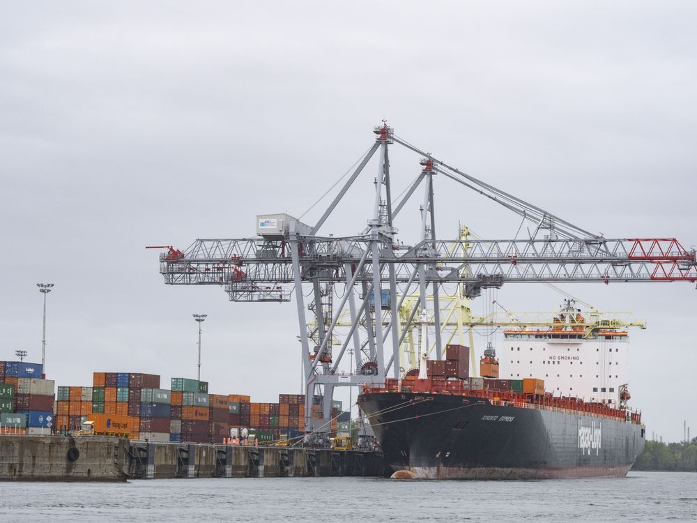 Port of Montreal dockworkers threaten three-day strike beginning Monday