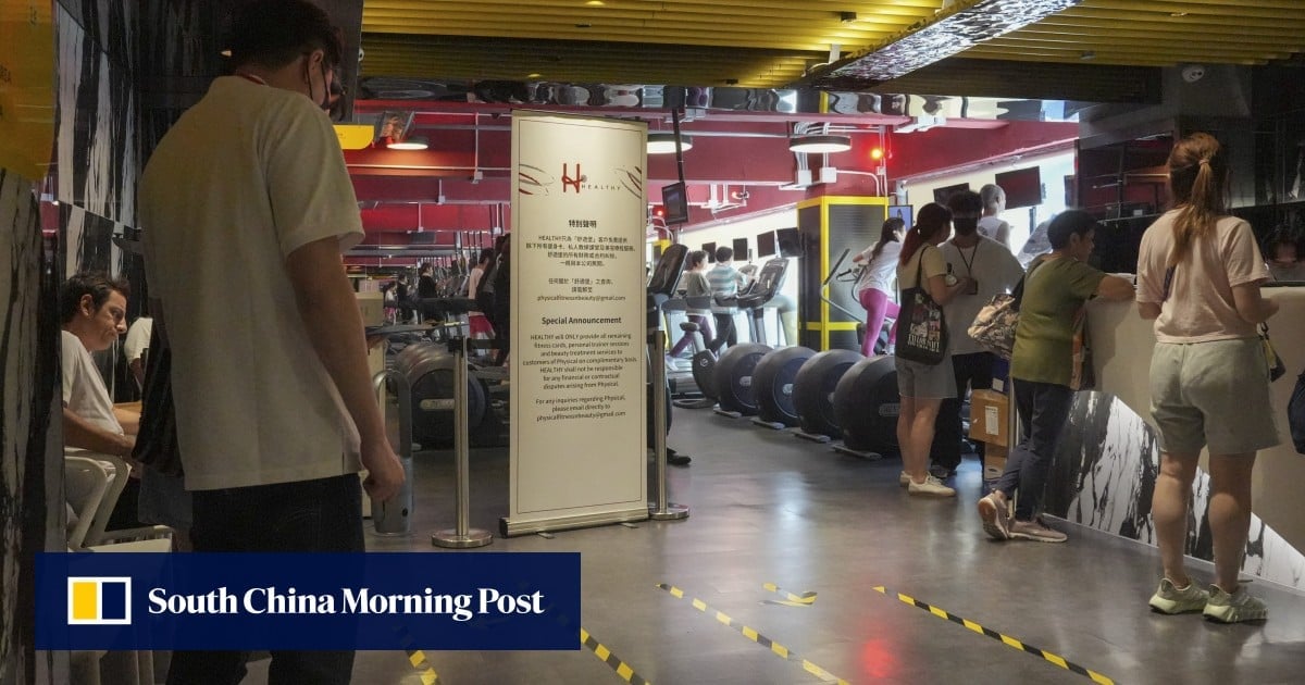 Some Hong Kong Physical gym members ignore expert warnings, sign up for free services