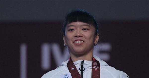 Taiwan's Chen wins gold, breaks world record at weightlifting world championships