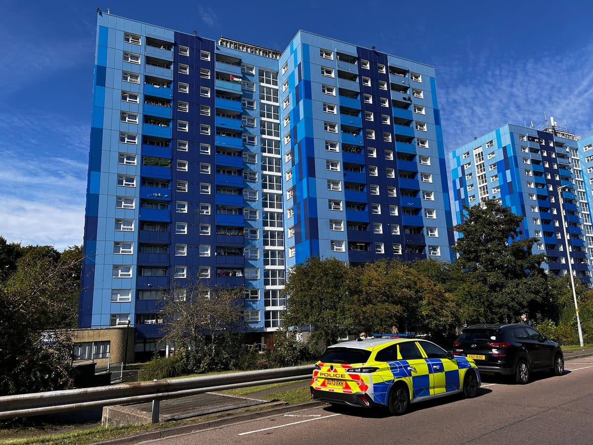 Triple murder investigation launched in Luton after men killed in 'appalling' flat attack