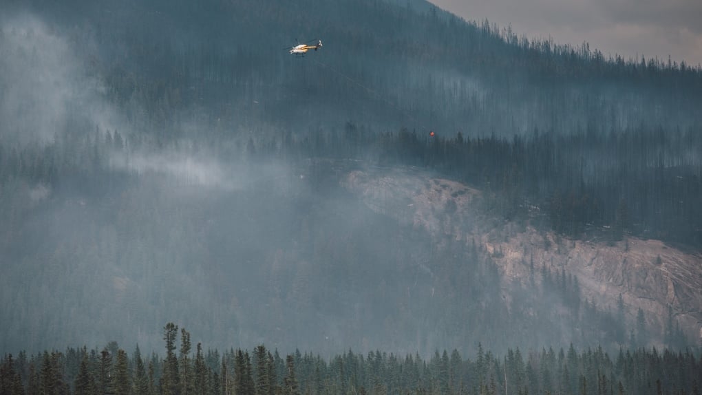 Unauthorized drone stopped Jasper wildfire operations Wednesday: Parks Canada