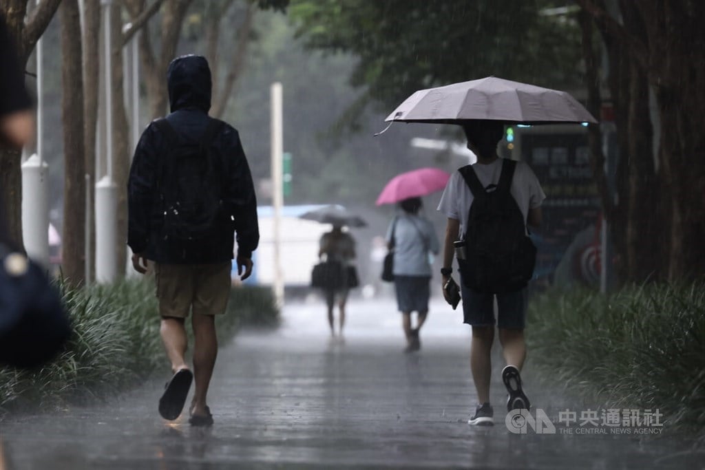 Unstable weather forecast as tropical storm approaches Taiwan