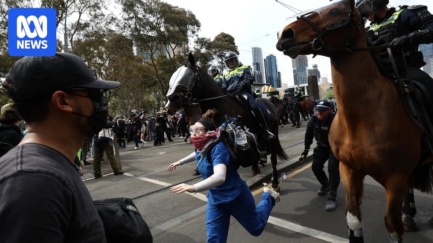 Victoria Police maintain presence at Land Forces expo as human rights groups condemn 'excessive' force