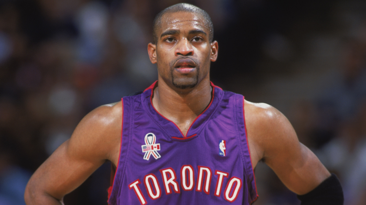  Vince Carter to be first Raptors player with jersey retired, but some execs disagreed with choice, per report 