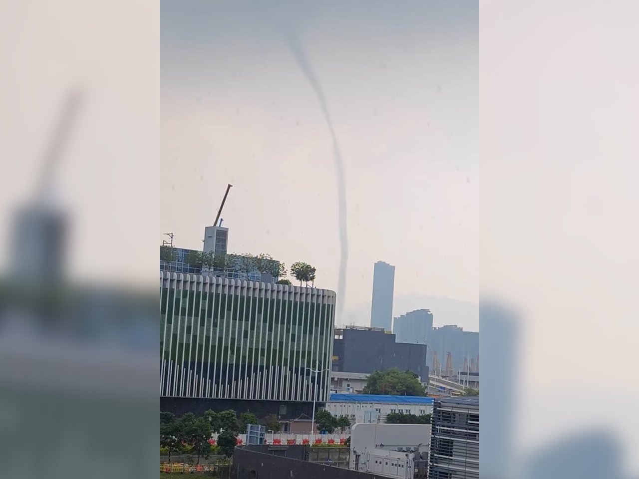 Waterspout spotted at Victoria Harbour