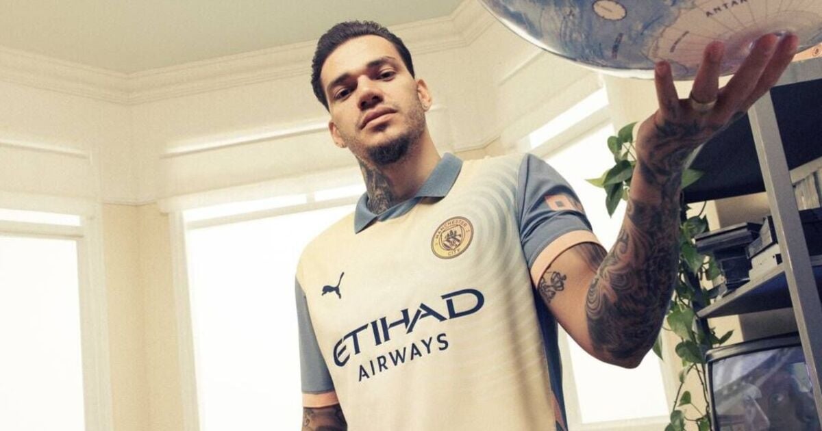 Why are Man City not wearing blue kit against Inter Milan in Champions League?