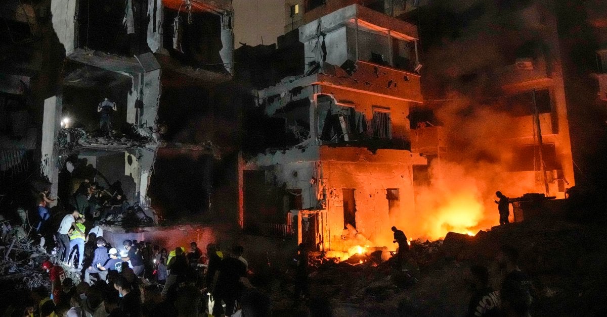 At Least 22 Killed, Dozens Wounded in Israeli Airstrikes on Central Beirut