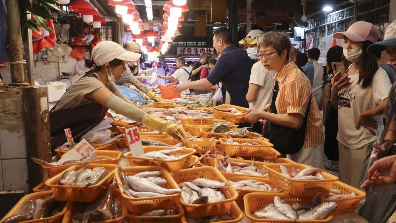 12 more Hong Kong patients found to have infection linked to contact with freshwater fish