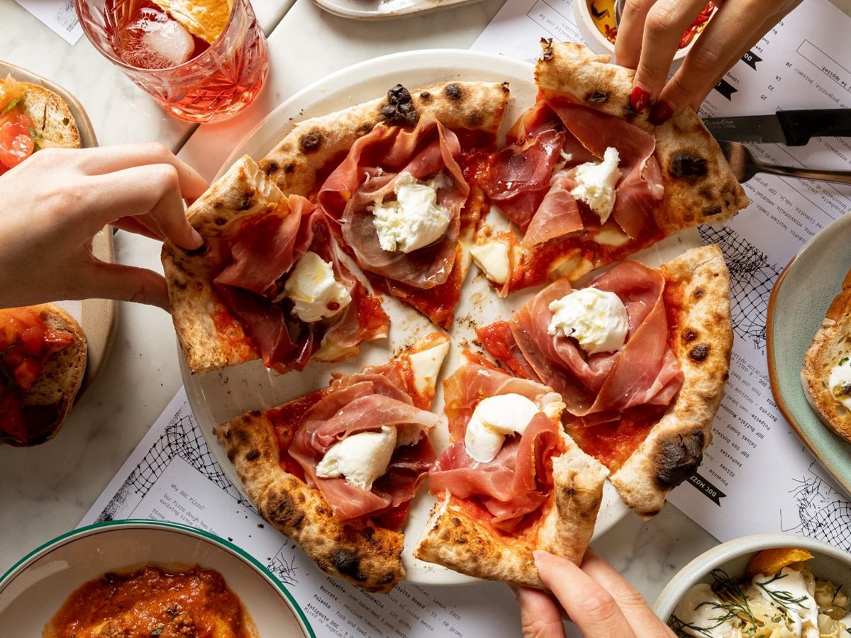 12 Spots for the Best Pizza in Melbourne: From Traditional to Creative