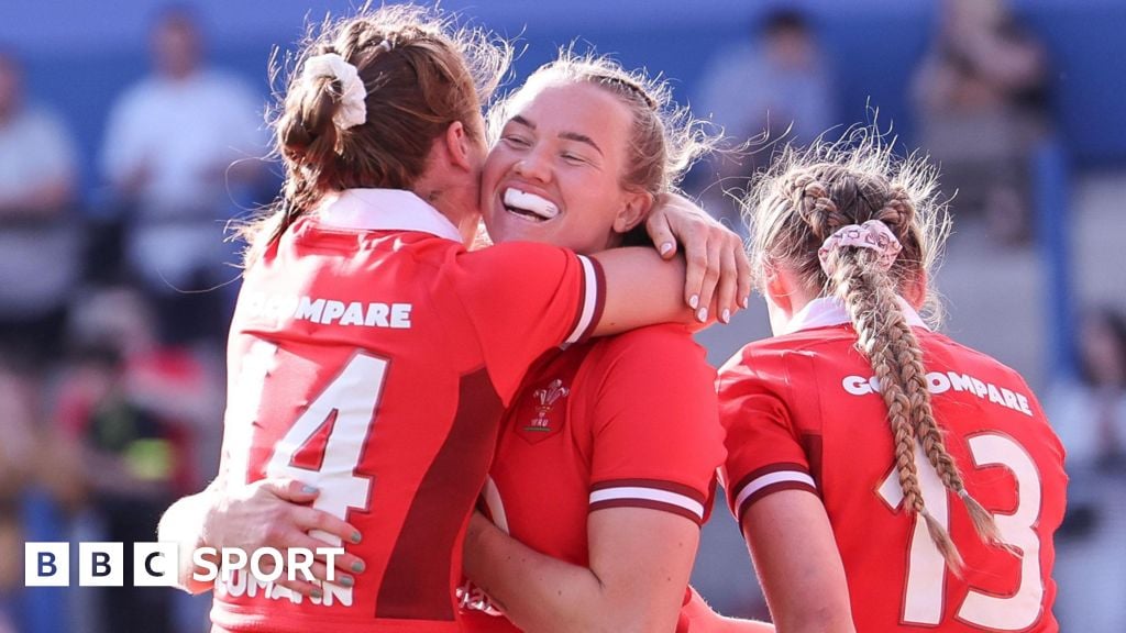 WRU says new deals make Wales among 'best paid women's teams'