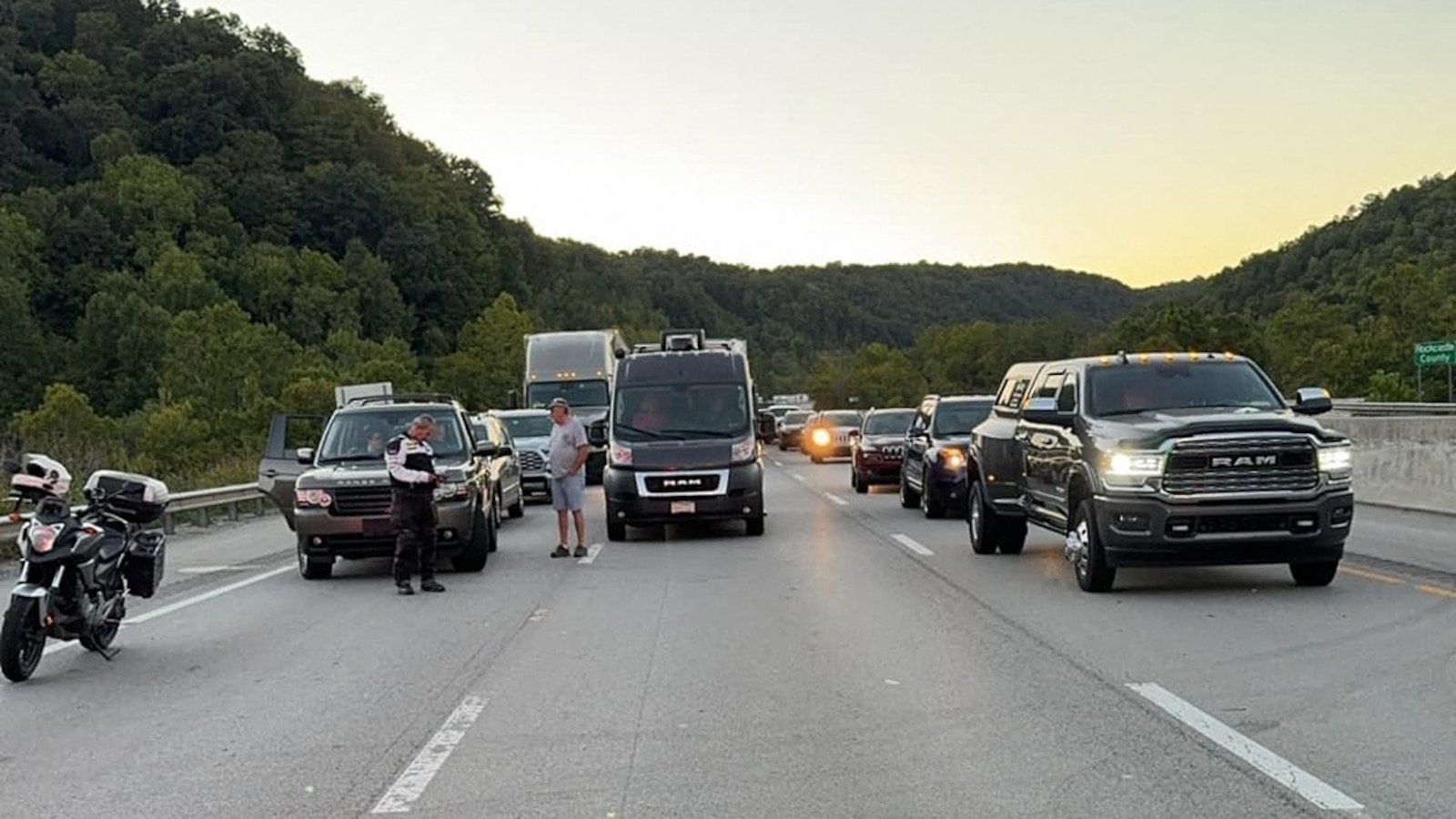 Freeway shooting suspect threatened to 'kill a lot of people' before attack: Warrant