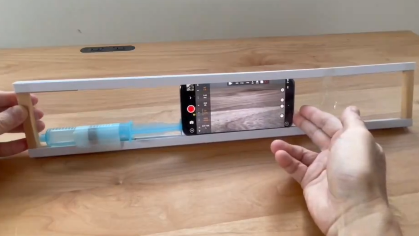 Shoot Smooth Video From Your Phone With the Syringe Slider