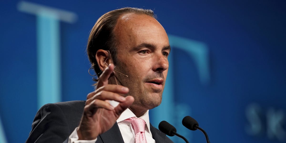 Investing in China's stock market is like 'picking up dimes in front of bulldozers' given the nation's long-running stagnation, 'Big Short' investor Kyle Bass says