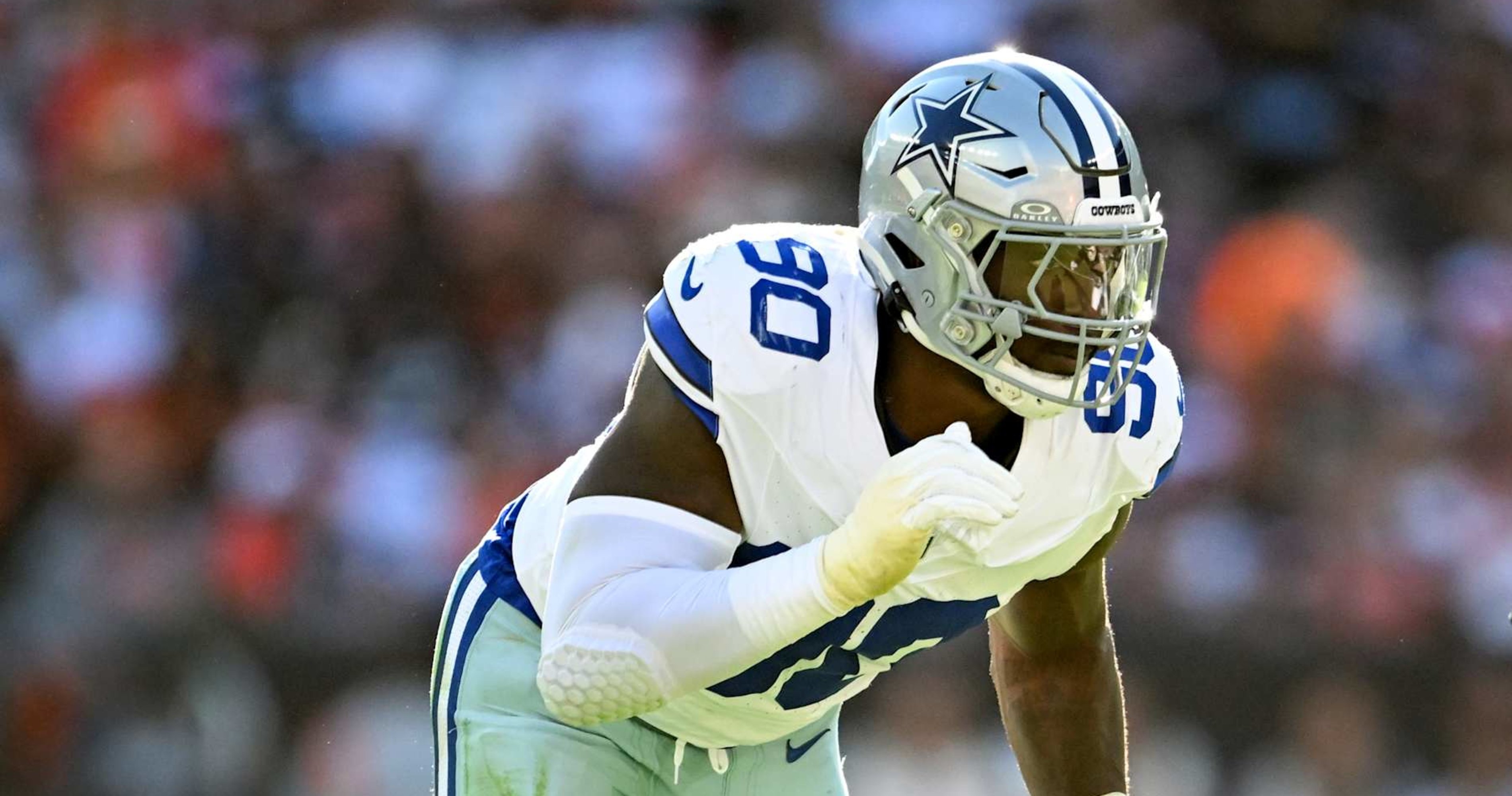 Cowboys Rumors: DeMarcus Lawrence Could Be Out 4-8 Weeks with Lisfranc Injury in Foot