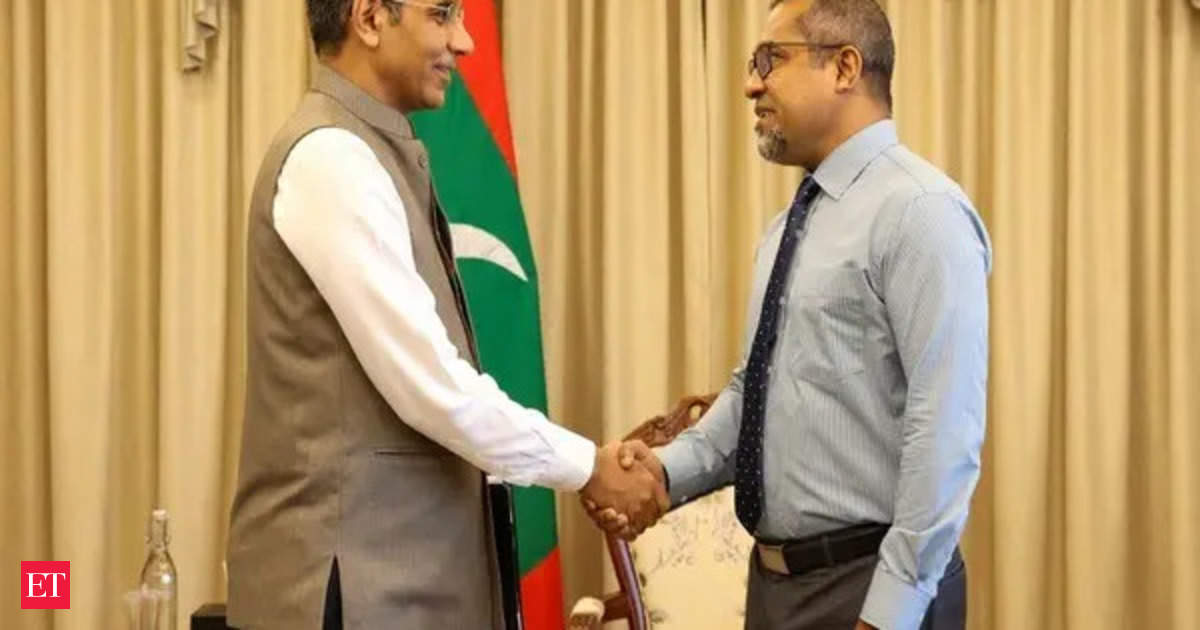 Maldivian Minister of Foreign Affairs meets Indian Envoy, reflect on ties between both nations