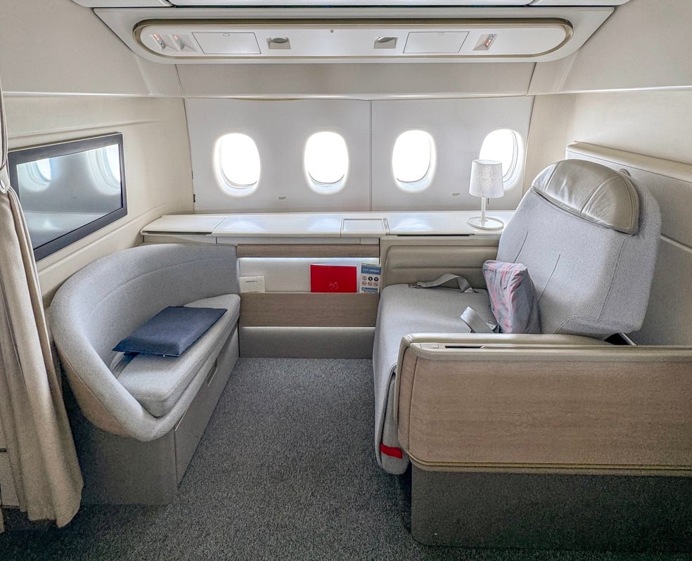 Review: Air France La Premiere