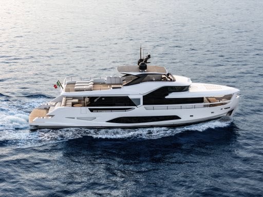 Ferretti Yachts presents INFYNITO 80: new horizons to push beyond imagination.