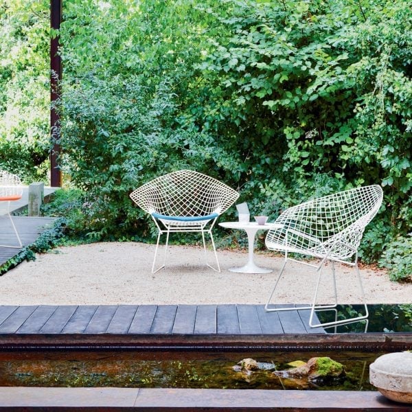 Harry Bertoia's Diamond Chair requires "primitive method" of construction