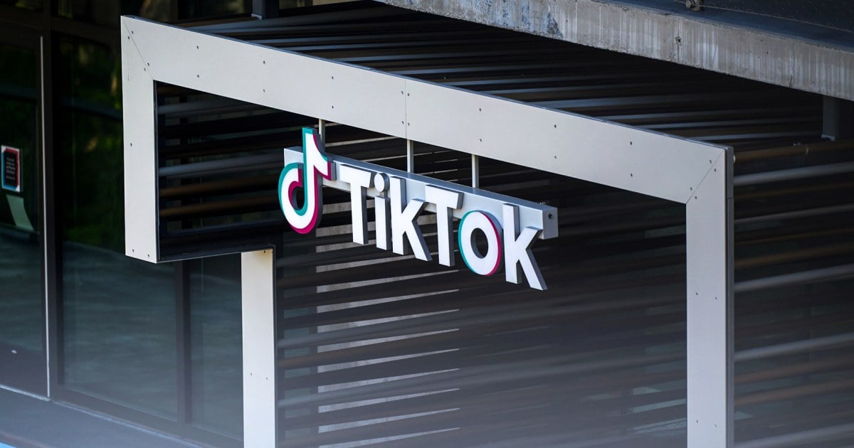 A bipartisan coalition of 14 US state AGs file lawsuits accusing TikTok of damaging young users' mental health and collecting data without parental consent (Daniel Arkin/NBC News)