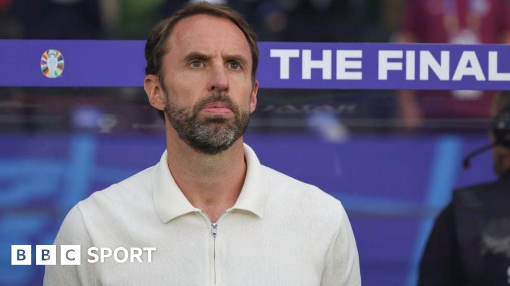 Southgate plans year out from management