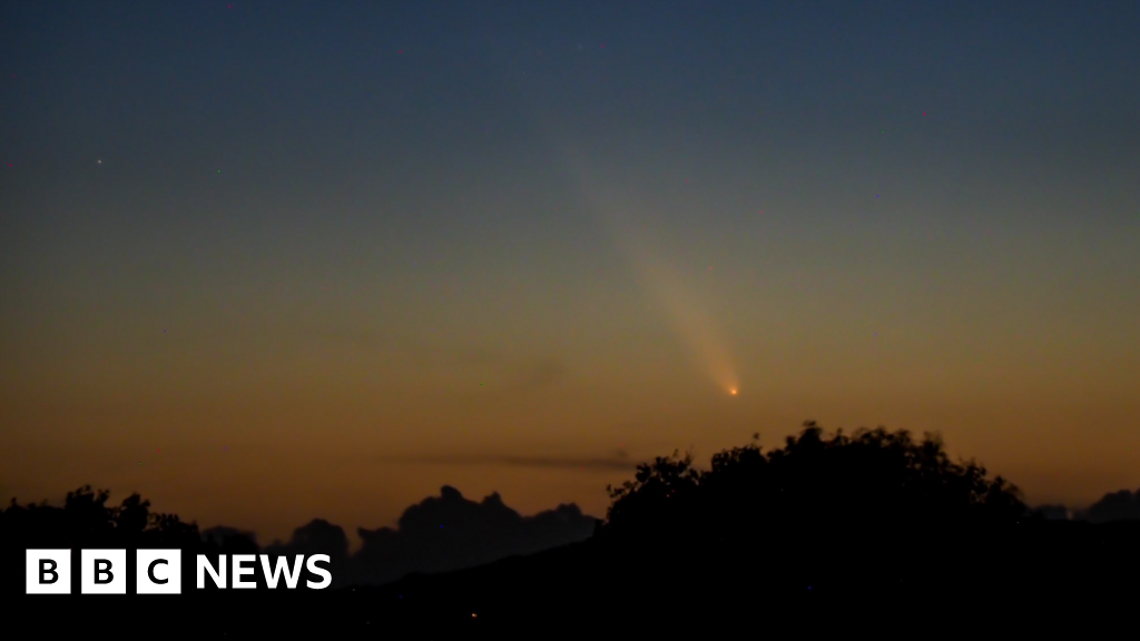 Joy for photographer who saw 'comet of the century'